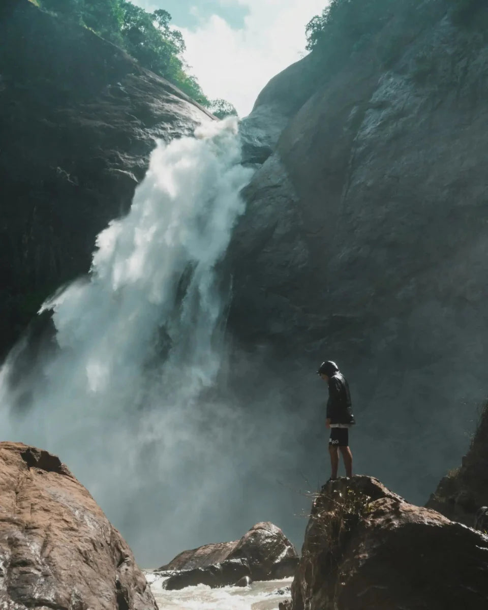 Nature Apparel - Live Nature
